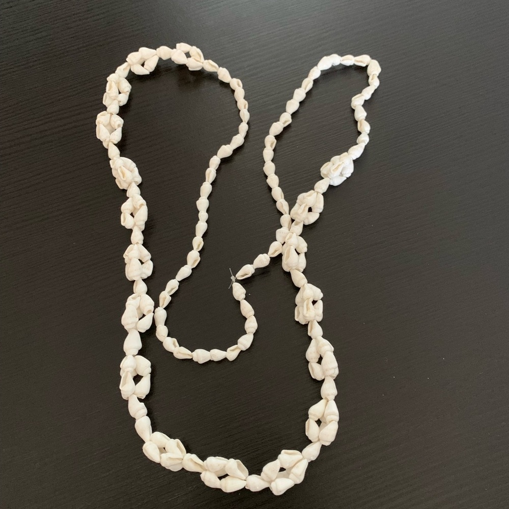 Hawaii Shell Lei Necklace